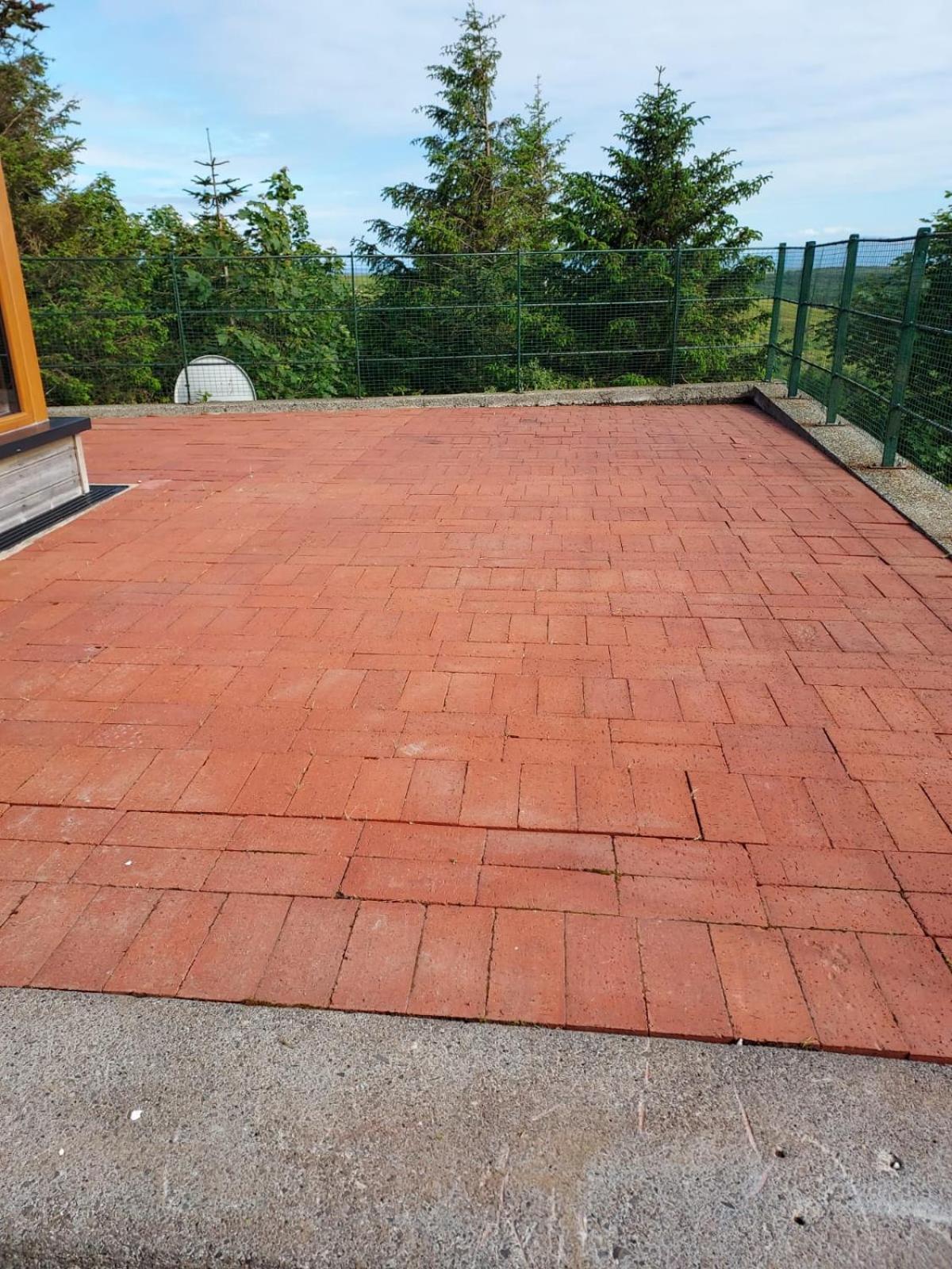 Two Bed Bungalow With Sunroom And Stunning Views *